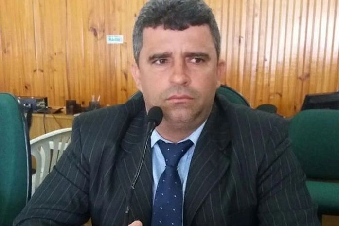 Anderson vítima de uma Ação Civil Pública proposta pelo MP/AL pelo uso de arma de fogo