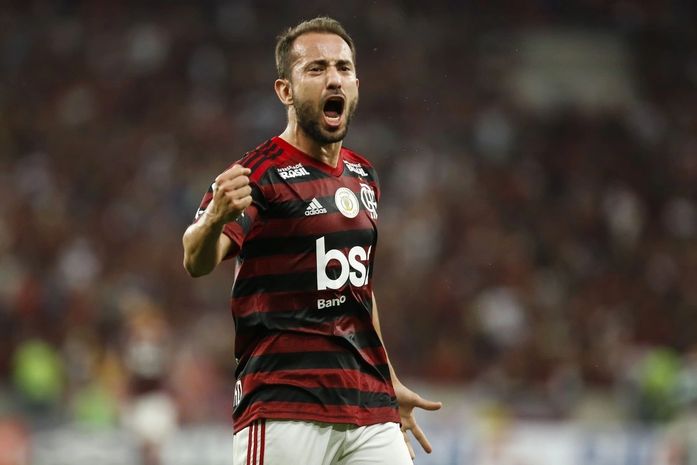 Éverton Ribeiro, do Flamengo, foi um dos convocados