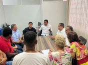 Prefeitura e Sindprev discutem enquadramento dos profissionais da Saúde e Assistência
