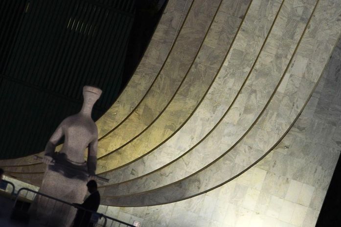 STF dá cinco dias para Weintraub ser ouvido sobre falas em reunião