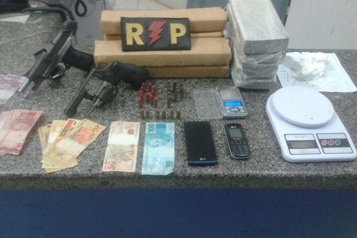 Material apreendido com o grupo