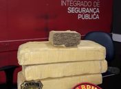 Ação integrada das polícias Civil e Militar localiza droga enterrada no Sertão.