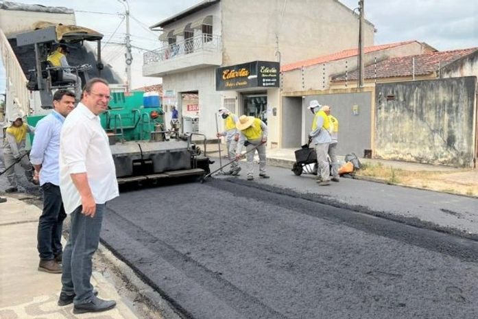 Em dois anos, Prefeitura já pavimentou mais de 90 ruas e avenidas em Arapiraca