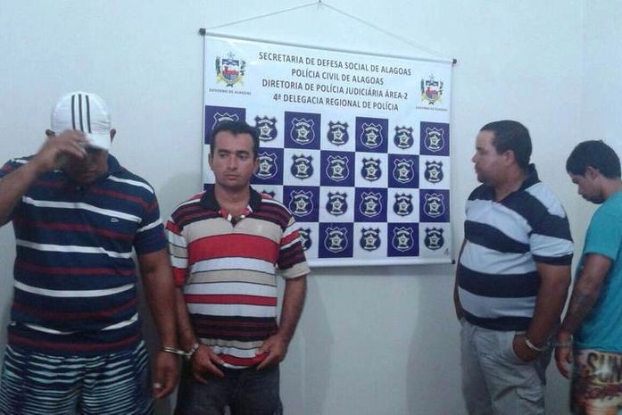 Operação prende cinco e apreende armas e drogas em Feira Grande