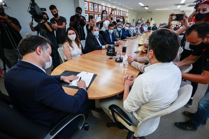 Renan Filho diz que reforma tributária "vem no momento errado e atrapalha a nação"