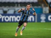 Grêmio oficializa venda de Pepê ao Porto por quase R$ 100 mi