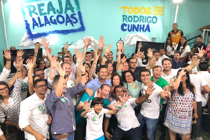 Rodrigo inaugura Casa Reaja Maceió e reúne apoiadores