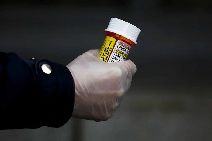 Conselho Federal de Medicina autoriza cloroquina no início de covid