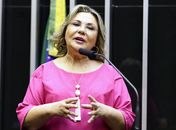 Deputada federal Tereza Nelma passa bem após cirurgia