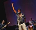 Jogo do Brasil na Copa vira festa com show da Cidadão Mutum e baile anos 2000 no Jaraguá