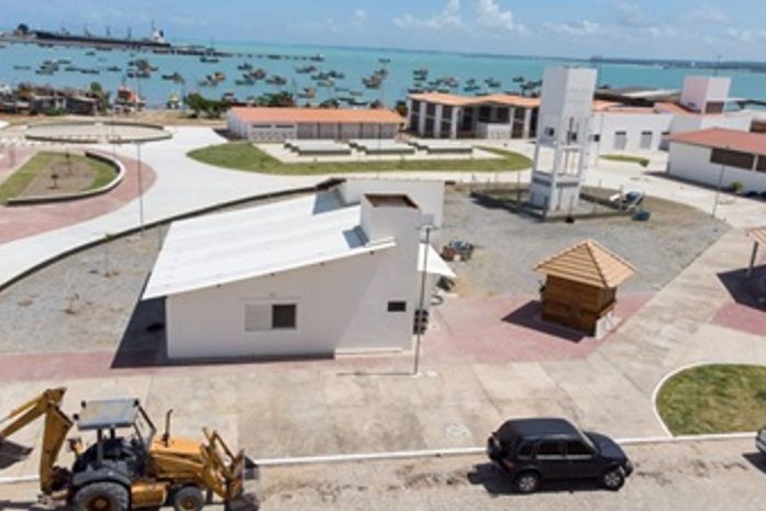 Comerciantes comemoram anúncio da entrega do Centro Pesqueiro