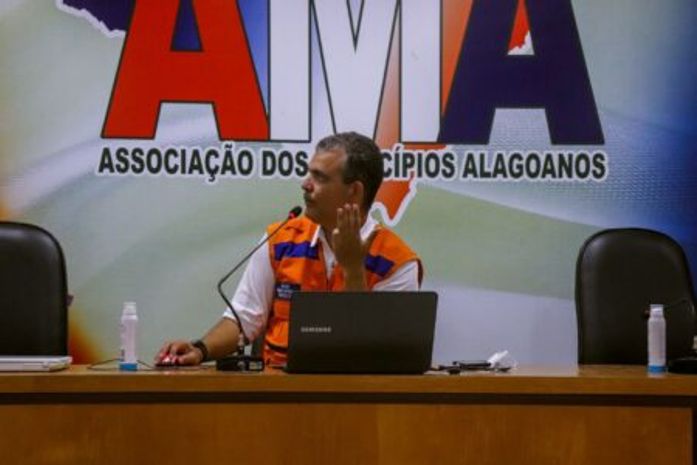 AMA e Defesa Civil capacitam coordenadores municipais sobre mapeamento de área de riscos Defesa Civil