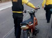 Fiscalização na rua fechada apreende seis ciclomotores