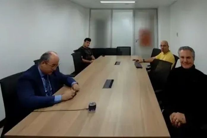 PGR defende prisão domiciliar humanitária para Collor