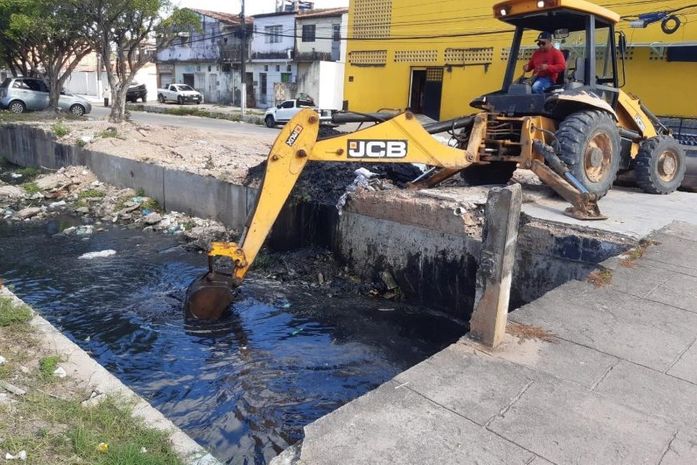 Desenvolvimento Sustentável intensifica serviços de prevenção ao período chuvoso em diversos bairros da cidade