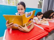 Caderno de Fluência incentiva leitura em escolas municipais