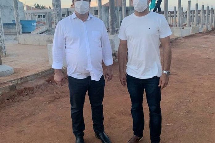 Luciano visita obras e agenda reunião com construtora da UPA