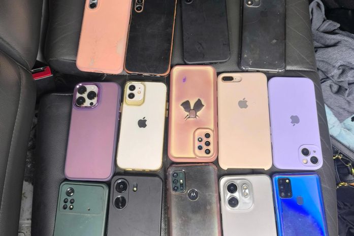 Suspeito de furtos em festas juninas de Caruaru é preso com 14 celulares em Maceió