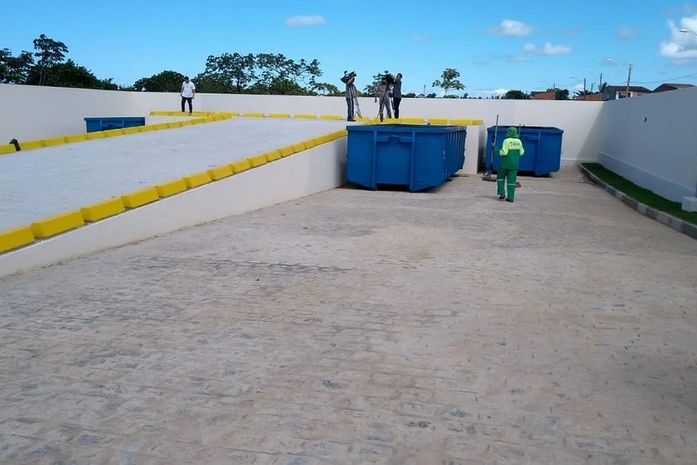 Por mês, cada instrumento recebe cerca de 1.400 toneladas de materiais