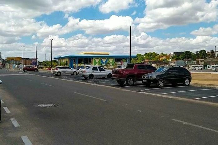 Melhorias no trânsito: Motoristas e pedestres aprovam vagas de estacionamento liberadas no Parque Ceci Cunha