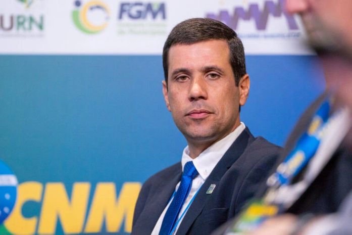 Marcha 2023: Dados e estudos sobre os municípios é entregue ao Governo Federal durante abertura