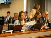 Eudócia cobra explicações sobre R$ 150 milhões destinados à Assembleia em período eleitoral