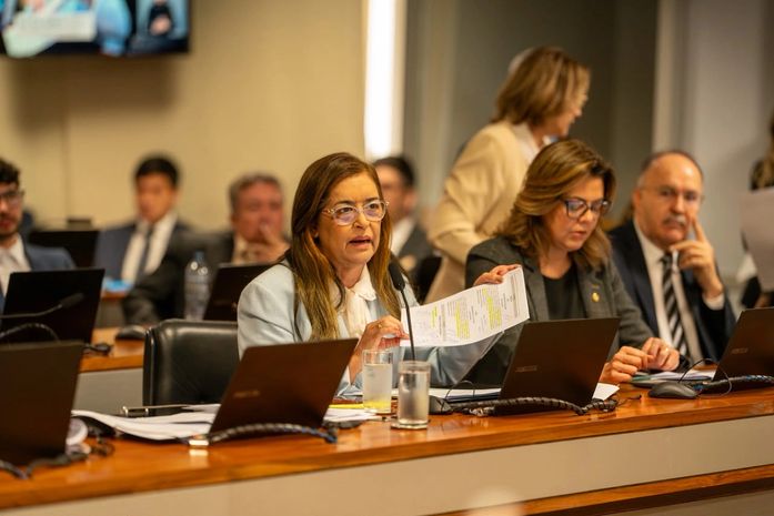 Eudócia cobra explicações sobre R$ 150 milhões destinados à Assembleia em período eleitoral