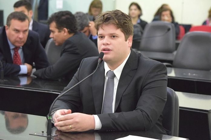 Deputado Davi Davino Filho