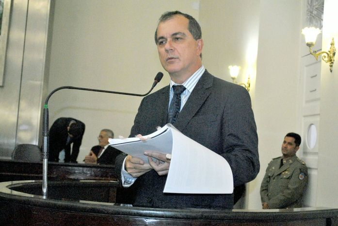 Deputado Ronaldo Medeiros