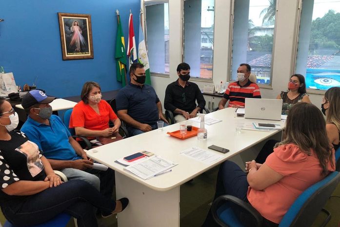 Durante reunião com secretariado, prefeito Celino Rocha discute planejamento para os próximos meses de gestão