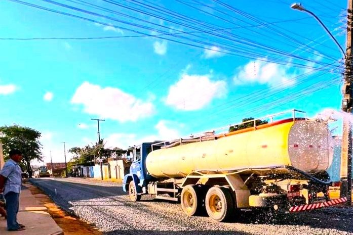 Prefeitura de Arapiraca inicia pavimentação de 38 ruas no planalto