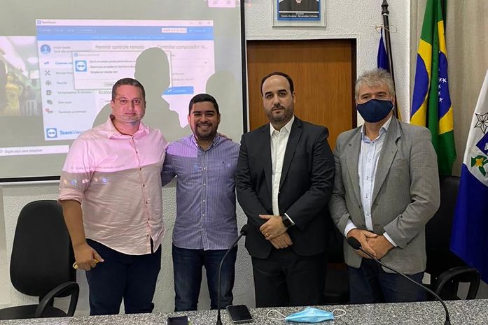 SEAGRI-Al apresenta plano de licitação para abatedouro de Viçosa