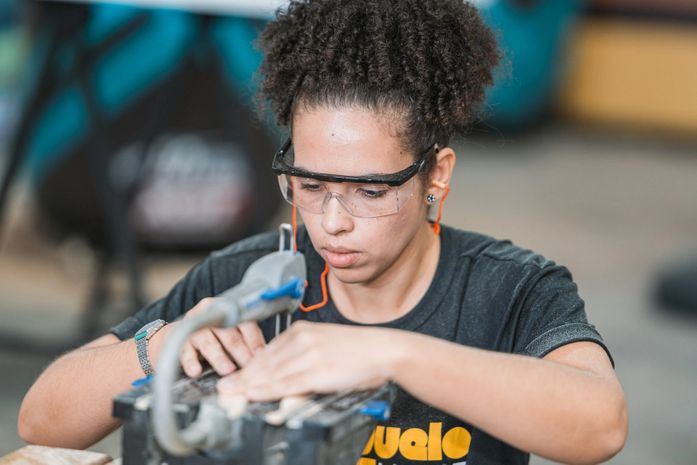 Talento alagoano ganha projeção nacional em reality show de marcenaria