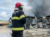 Incêndio de grandes proporções atinge garagem de ônibus em Arapiraca