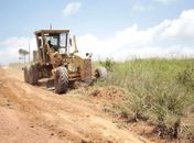 Prefeitura de União realiza recuperação de estradas e reposição de lâmpadas na zona rural.