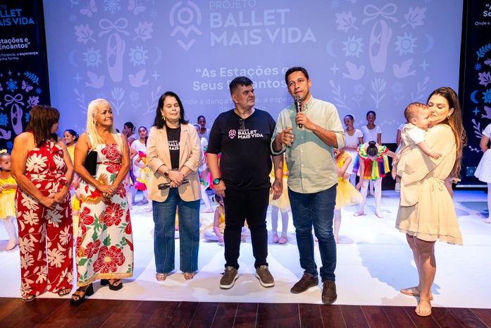 Rodrigo Cunha prestigia apresentação do Ballet Mais Vida, no Cine Arte Pajuçara