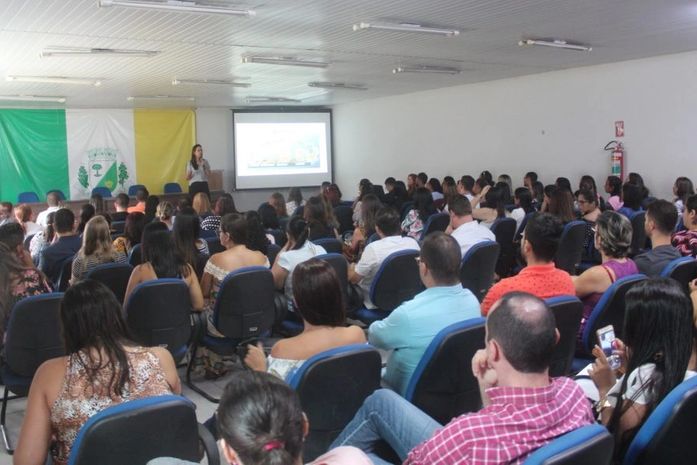 Profissionais da saúde participam de capacitação sobre uso de materiais