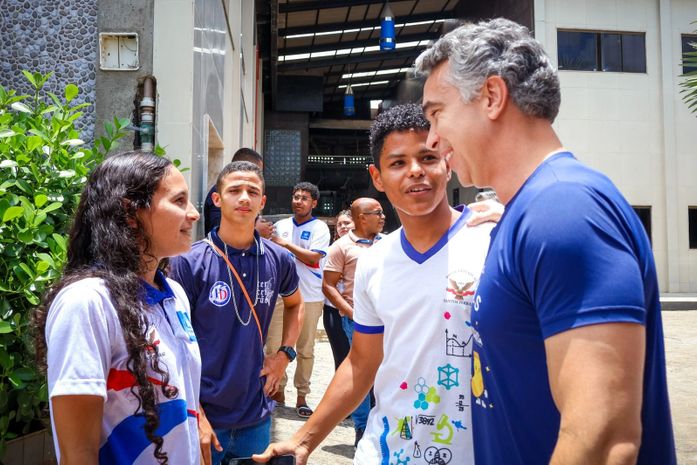 Renan Filho já distribui secretarias do seu “futuro governo”