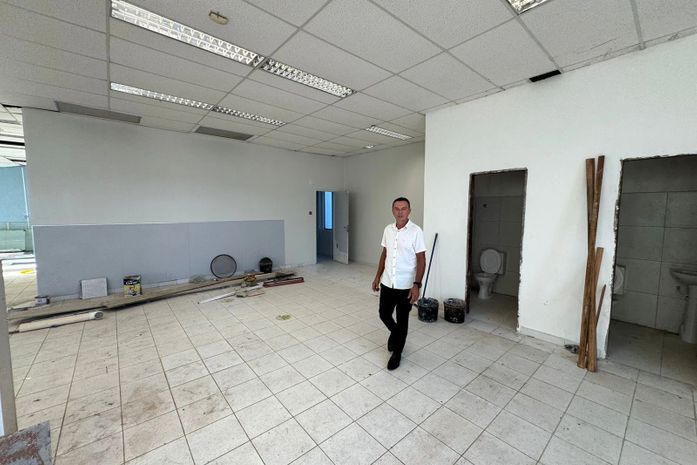 Prefeito de Anadia acompanha obras de construção da sede administrativa
