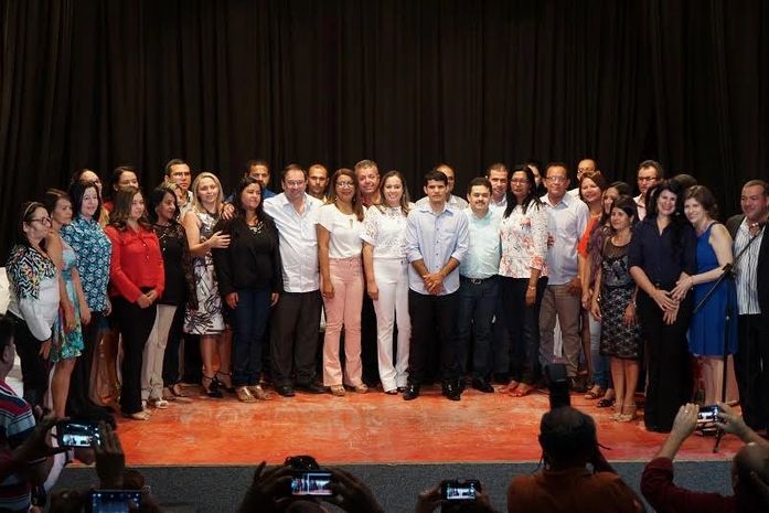 Secretário de Educação homenageia professores da 5ª Gerencia Regional