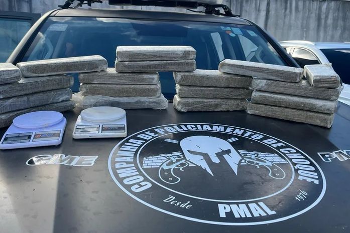 Homem é preso com 13 kg de maconha e cocaína durante ação do BPChoque no Feitosa