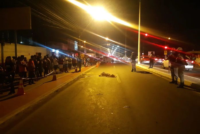 Homem morre e duas pessoas ficam feridas em atropelamento no Benedito Bentes