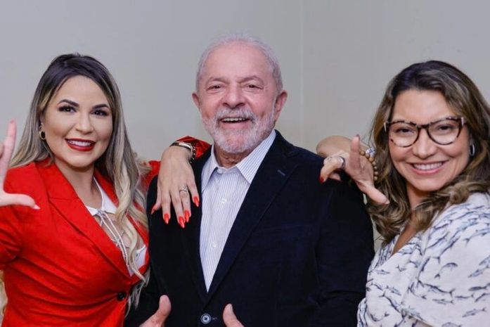 E a Deolane Bezerra amiga do Lula?