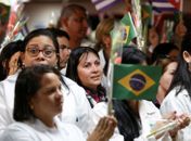 Desembargador manda Saúde recontratar 1,7 mil cubanos no Mais Médicos