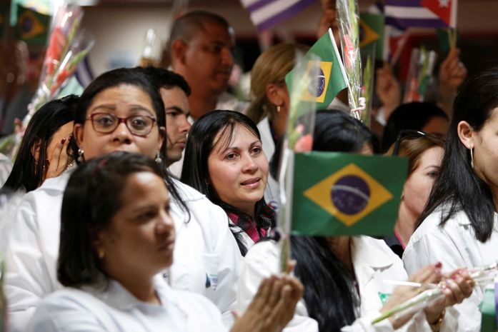 Desembargador manda Saúde recontratar 1,7 mil cubanos no Mais Médicos