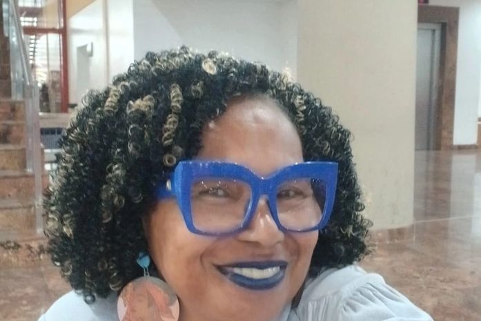 Se 17 mil acessos, no blog é bom, imagine quinze milhões e quatrocentos e cinquenta e três mil e oitocentos e setenta e nove. Imaginou?