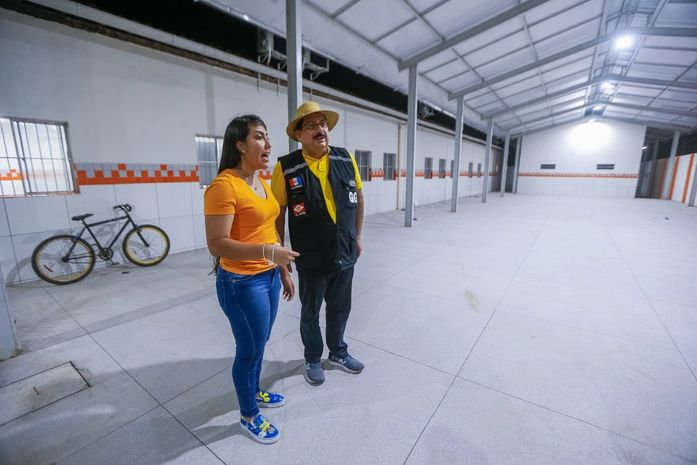 Gilberto Gonçalves fiscaliza última etapa das obras de reforma e ampliação de Escola Manoel Soares