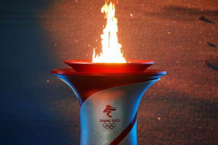 China acende chama olímpica em Pequim para Jogos de Inverno