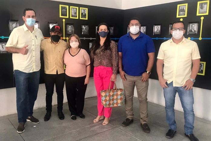 Comitiva de Junqueiro recebeu amplo apoio do Gabinete Civil para colocar em prática Arquivo Público Municipal