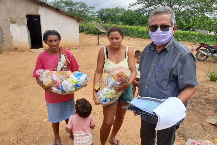 Secretaria de Ação Social de Major Isidoro entrega mais 1.400 cestas básicas para famílias carentes